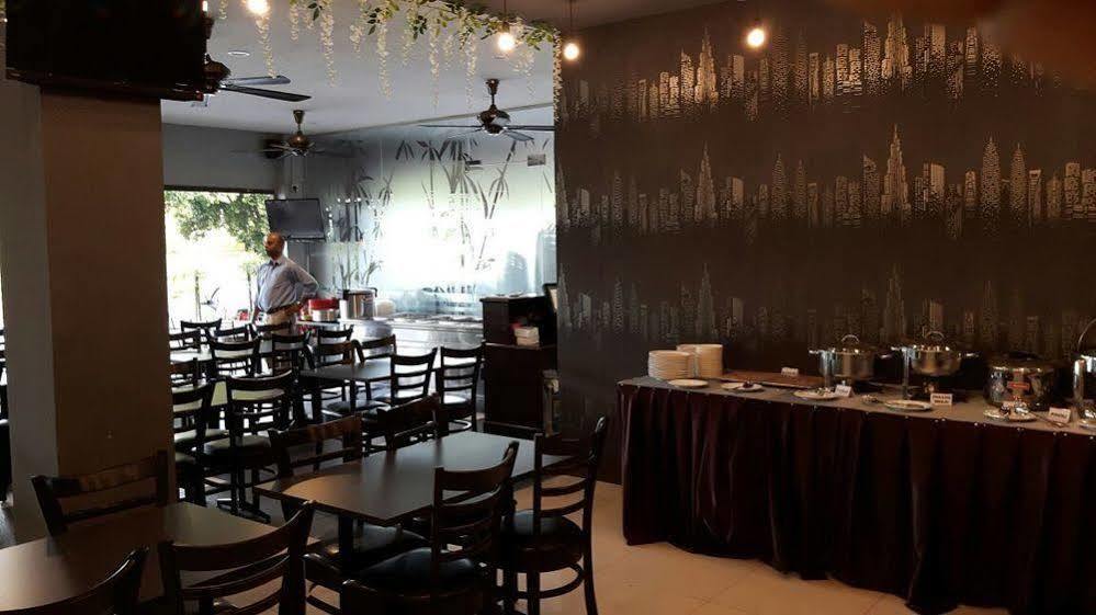 Bary Inn, Klia & Klia2 - 24 Hours Free Airport Pick-Up Sepang Ngoại thất bức ảnh