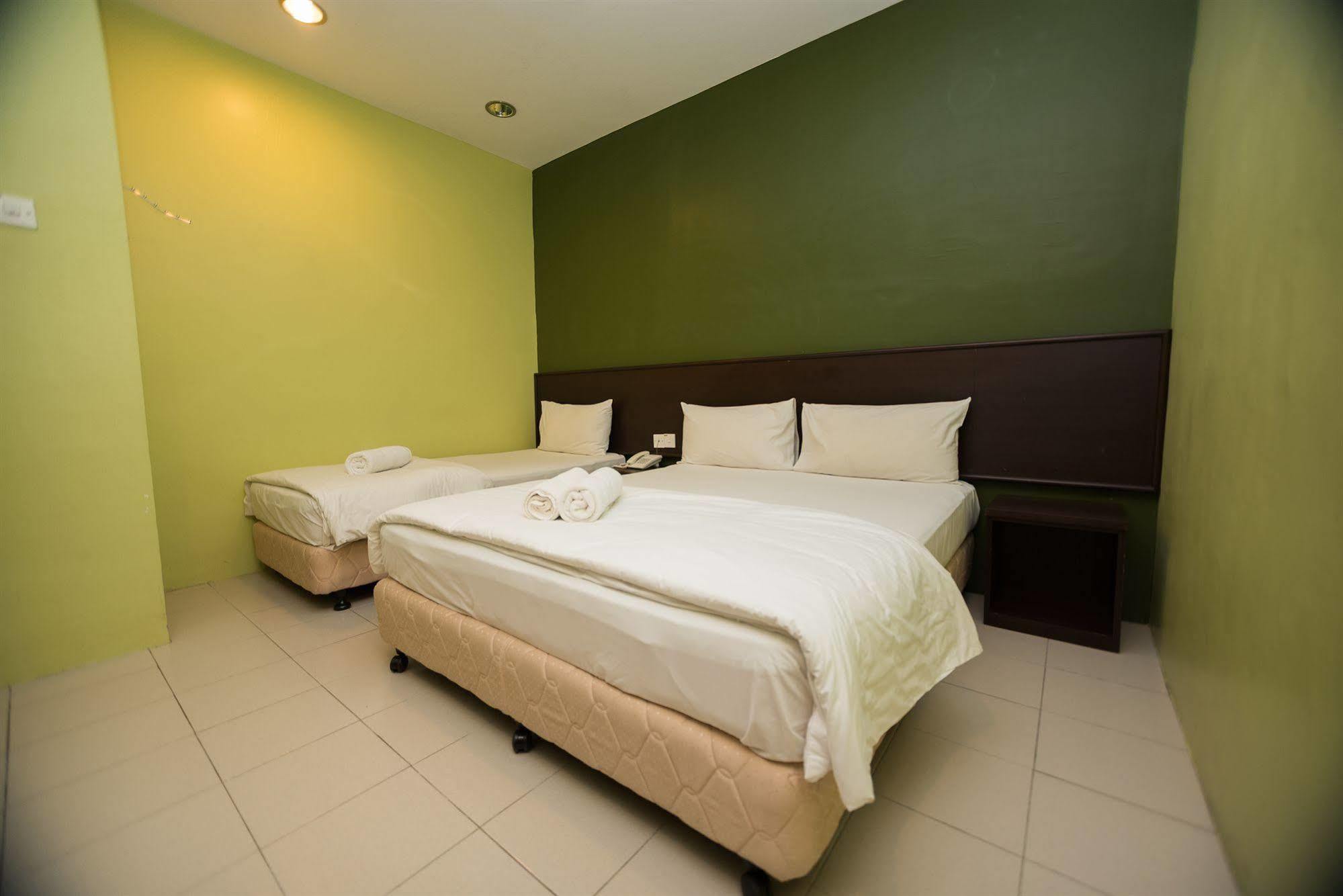 Bary Inn, Klia & Klia2 - 24 Hours Free Airport Pick-Up Sepang Ngoại thất bức ảnh