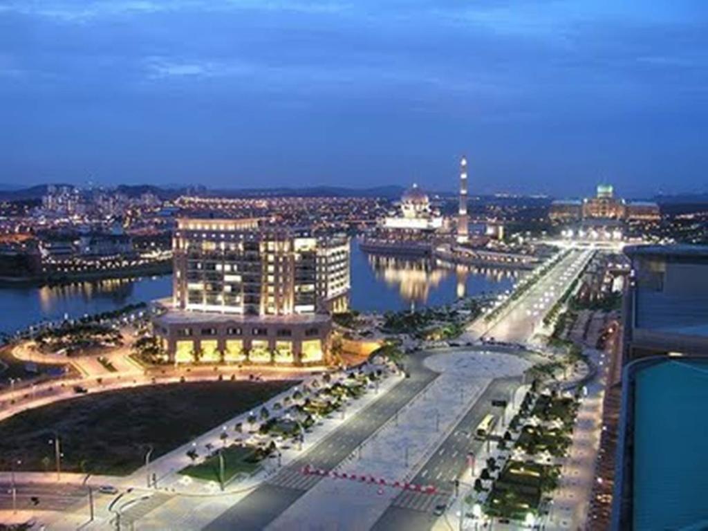 Bary Inn, Klia & Klia2 - 24 Hours Free Airport Pick-Up Sepang Ngoại thất bức ảnh